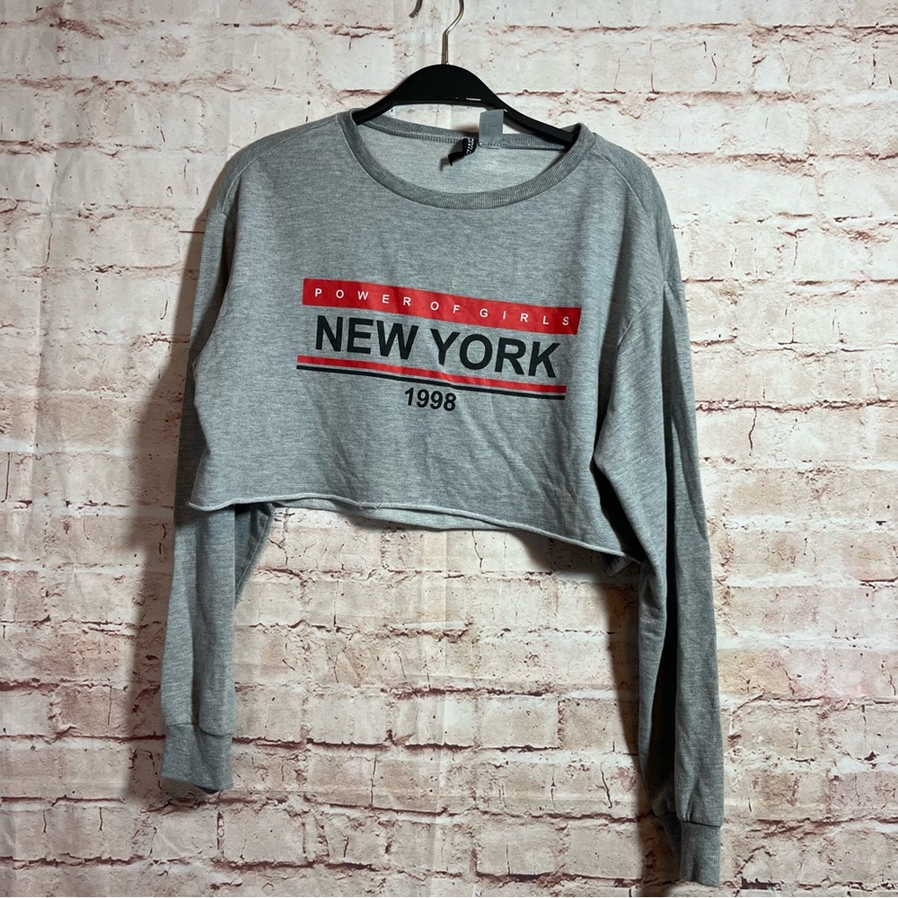 New York 1988 gray long sleeve cropped top size small